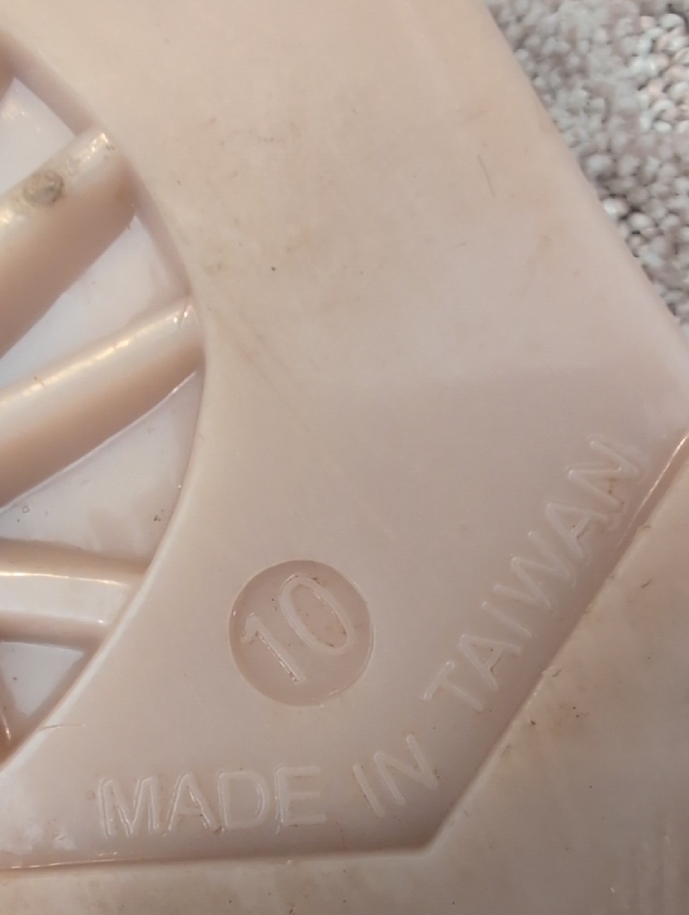 Kate Spade Fatema Jelly Sandals - Picture 3 of 11